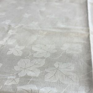 Elegant Floral Tablecloth
